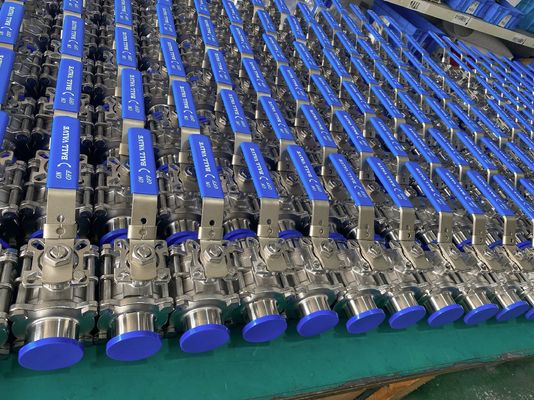 Zwei-Wege 3 PC HYGYENIC BALL VALVE Tri Clamp, 304, vollständig eingekapselte PTFE FILLER Hochhalter